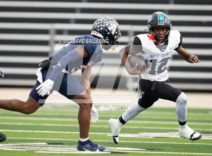 Thumbnail 3 in North Crowley vs Allen (UIL 6A D1 Quarterfinal playoff) photogallery.