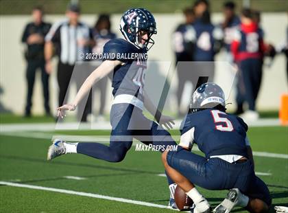 Thumbnail 1 in North Crowley vs Allen (UIL 6A D1 Quarterfinal playoff) photogallery.