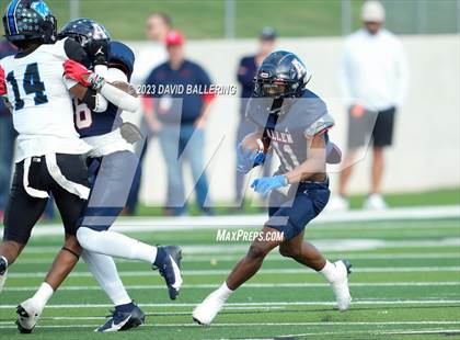 Thumbnail 2 in North Crowley vs Allen (UIL 6A D1 Quarterfinal playoff) photogallery.
