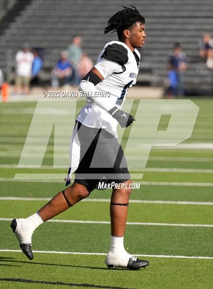 Thumbnail 3 in North Crowley vs Allen (UIL 6A D1 Quarterfinal playoff) photogallery.