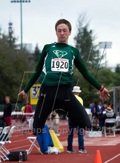 Thumbnail 3 in Stanford Invitational Triple Jump photogallery.