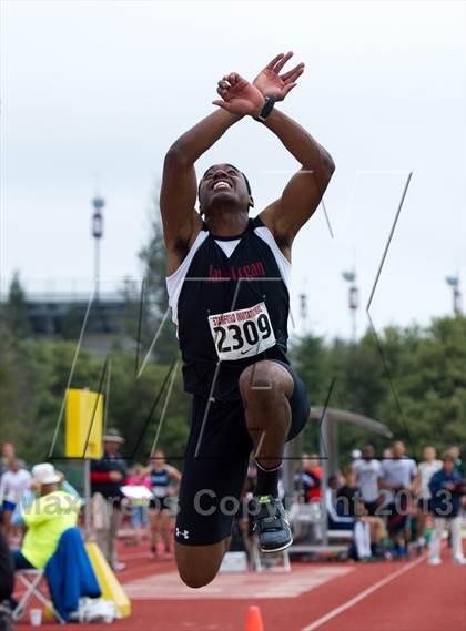 Thumbnail 2 in Stanford Invitational Triple Jump photogallery.