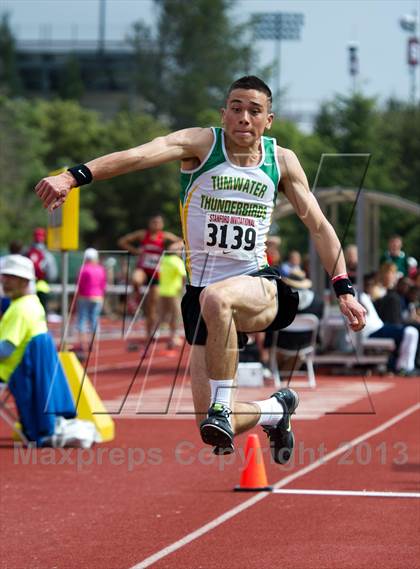 Thumbnail 1 in Stanford Invitational Triple Jump photogallery.