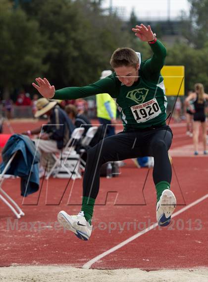 Thumbnail 3 in Stanford Invitational Triple Jump photogallery.