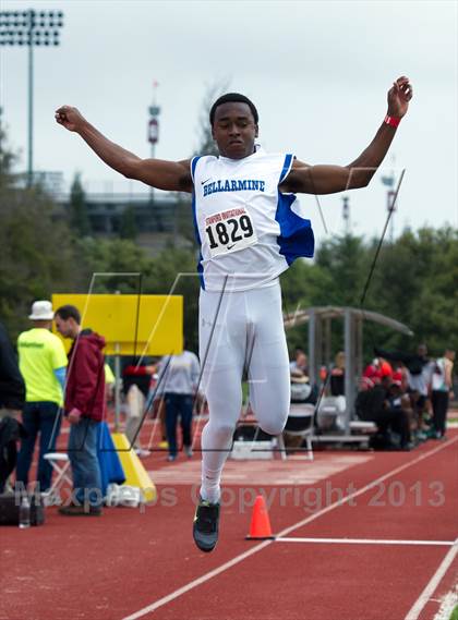 Thumbnail 2 in Stanford Invitational Triple Jump photogallery.