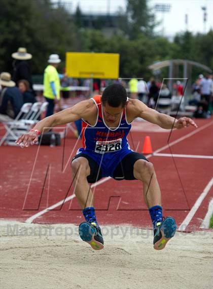 Thumbnail 2 in Stanford Invitational Triple Jump photogallery.