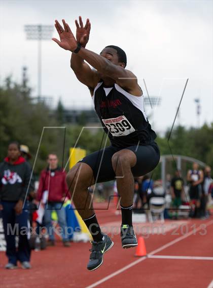 Thumbnail 3 in Stanford Invitational Triple Jump photogallery.
