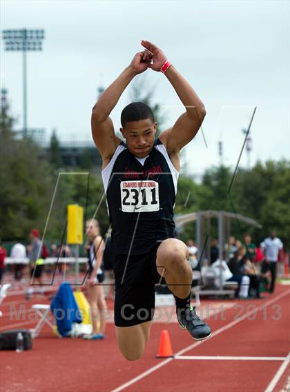 Thumbnail 2 in Stanford Invitational Triple Jump photogallery.