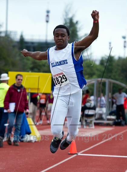 Thumbnail 3 in Stanford Invitational Triple Jump photogallery.