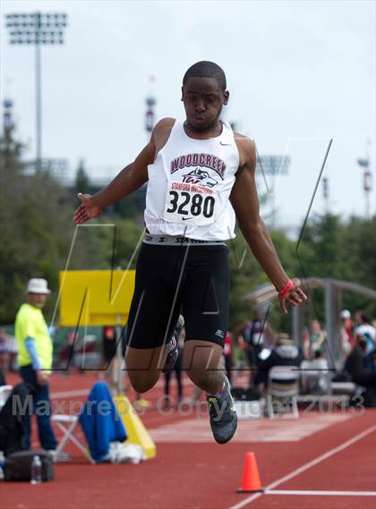 Thumbnail 2 in Stanford Invitational Triple Jump photogallery.