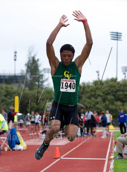 Thumbnail 2 in Stanford Invitational Triple Jump photogallery.