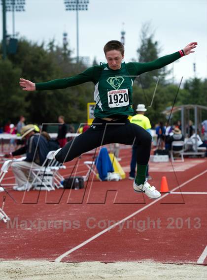 Thumbnail 1 in Stanford Invitational Triple Jump photogallery.