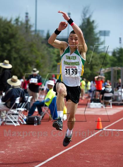Thumbnail 3 in Stanford Invitational Triple Jump photogallery.