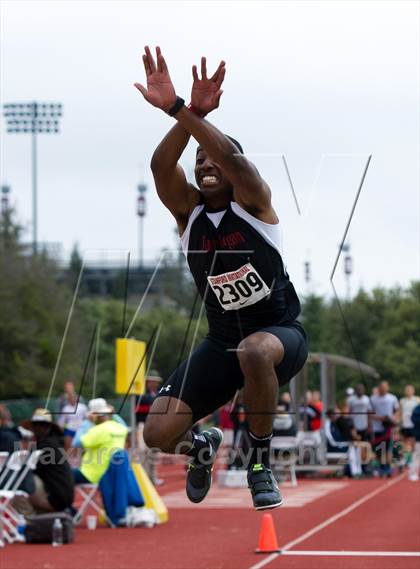 Thumbnail 3 in Stanford Invitational Triple Jump photogallery.