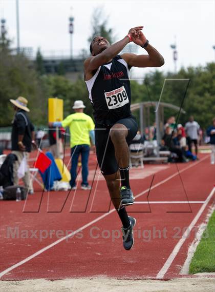 Thumbnail 1 in Stanford Invitational Triple Jump photogallery.