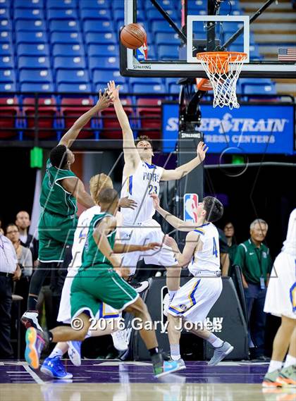 Thumbnail 1 in El Cerrito vs. Serra (CIF D2 NorCal Final) photogallery.