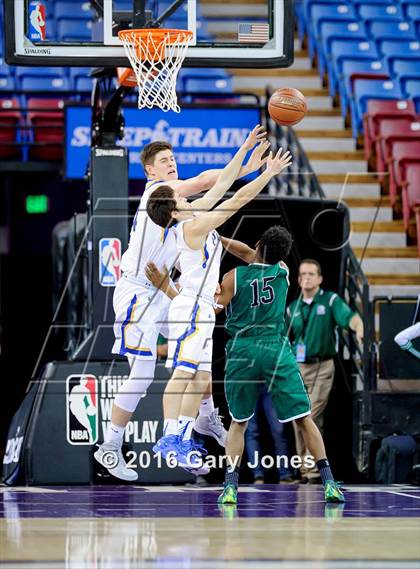 Thumbnail 3 in El Cerrito vs. Serra (CIF D2 NorCal Final) photogallery.