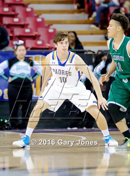 Thumbnail 1 in El Cerrito vs. Serra (CIF D2 NorCal Final) photogallery.