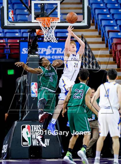 Thumbnail 2 in El Cerrito vs. Serra (CIF D2 NorCal Final) photogallery.