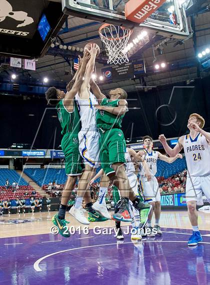 Thumbnail 1 in El Cerrito vs. Serra (CIF D2 NorCal Final) photogallery.