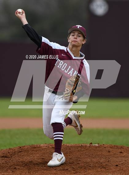 Thumbnail 3 in Lorena vs. Troy photogallery.