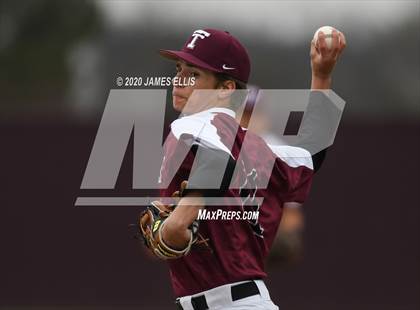 Thumbnail 2 in Lorena vs. Troy photogallery.