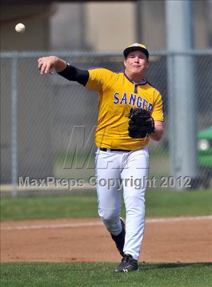 Thumbnail 2 in Anna vs Sanger (Gunter/Prosper Classic) photogallery.