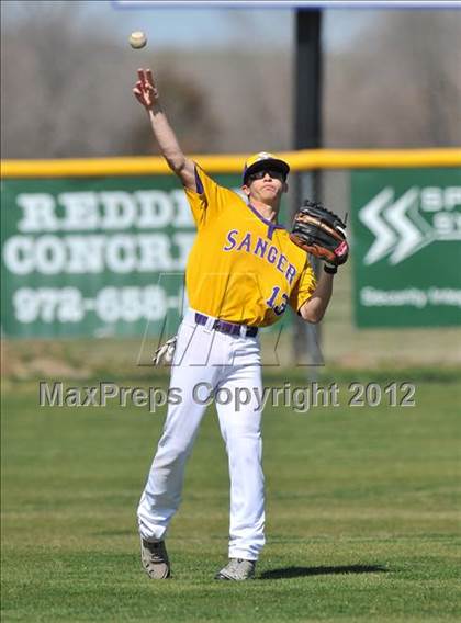 Thumbnail 2 in Anna vs Sanger (Gunter/Prosper Classic) photogallery.