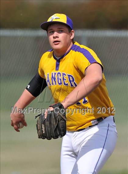 Thumbnail 1 in Anna vs Sanger (Gunter/Prosper Classic) photogallery.