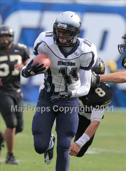 Thumbnail 3 in Valley Center vs. Madison (CIF SDS D4 Final) photogallery.