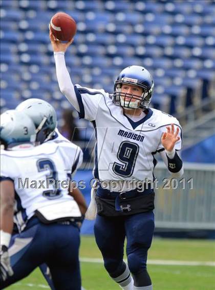 Thumbnail 1 in Valley Center vs. Madison (CIF SDS D4 Final) photogallery.