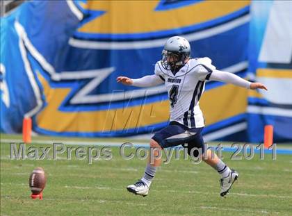 Thumbnail 2 in Valley Center vs. Madison (CIF SDS D4 Final) photogallery.