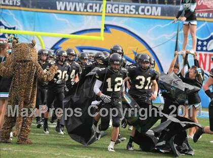 Thumbnail 1 in Valley Center vs. Madison (CIF SDS D4 Final) photogallery.