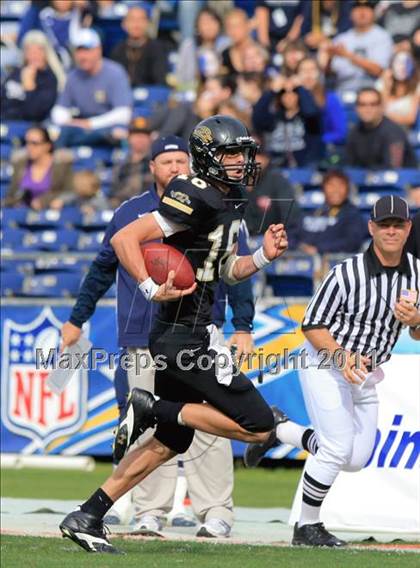 Thumbnail 3 in Valley Center vs. Madison (CIF SDS D4 Final) photogallery.