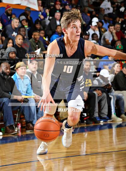 Thumbnail 3 in La Lumiere vs. Hillcrest Prep (Chick-fil-a Classic National Division Championship) photogallery.