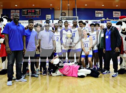 Thumbnail 2 in La Lumiere vs. Hillcrest Prep (Chick-fil-a Classic National Division Championship) photogallery.