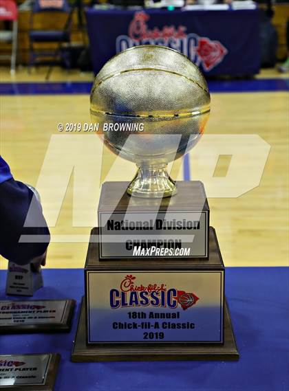 Thumbnail 2 in La Lumiere vs. Hillcrest Prep (Chick-fil-a Classic National Division Championship) photogallery.