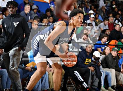Thumbnail 2 in La Lumiere vs. Hillcrest Prep (Chick-fil-a Classic National Division Championship) photogallery.