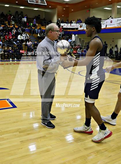 Thumbnail 3 in La Lumiere vs. Hillcrest Prep (Chick-fil-a Classic National Division Championship) photogallery.