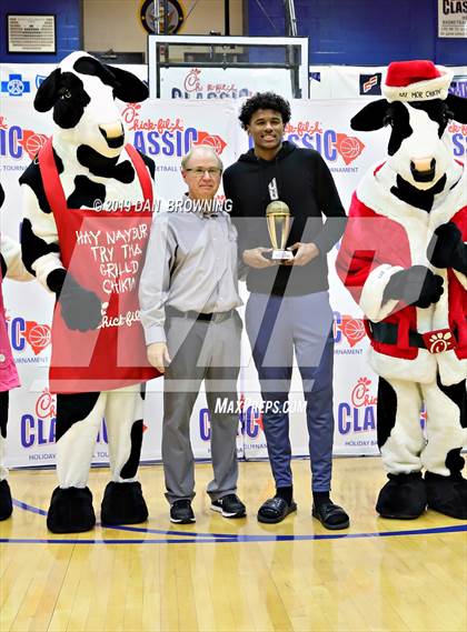 Thumbnail 3 in La Lumiere vs. Hillcrest Prep (Chick-fil-a Classic National Division Championship) photogallery.