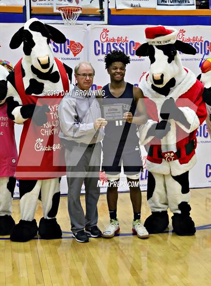Thumbnail 1 in La Lumiere vs. Hillcrest Prep (Chick-fil-a Classic National Division Championship) photogallery.