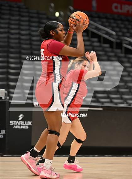Thumbnail 1 in Marshall vs. San Gabriel Academy photogallery.