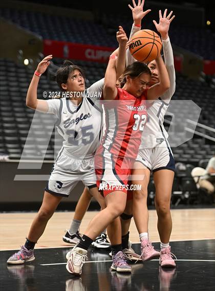 Thumbnail 2 in Marshall vs. San Gabriel Academy photogallery.