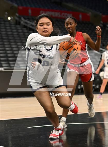 Thumbnail 2 in Marshall vs. San Gabriel Academy photogallery.