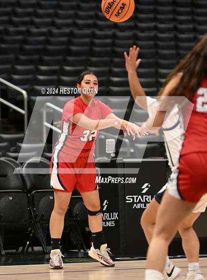 Thumbnail 2 in Marshall vs. San Gabriel Academy photogallery.