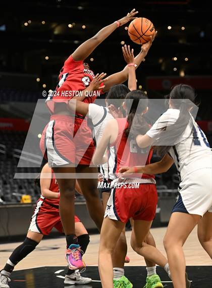 Thumbnail 1 in Marshall vs. San Gabriel Academy photogallery.