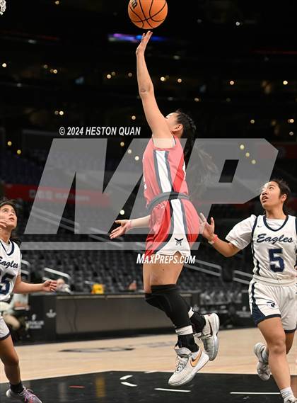 Thumbnail 3 in Marshall vs. San Gabriel Academy photogallery.