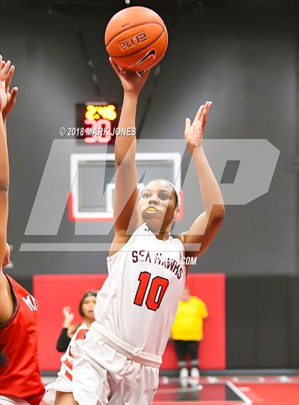Thumbnail 3 in Mater Dei @ Redondo Union (Nike Tournament of Champions) photogallery.