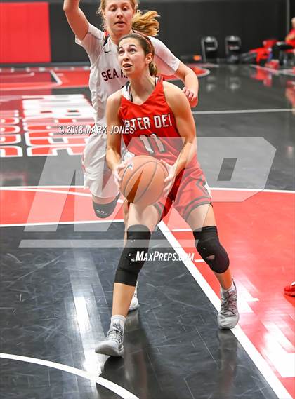 Thumbnail 1 in Mater Dei @ Redondo Union (Nike Tournament of Champions) photogallery.
