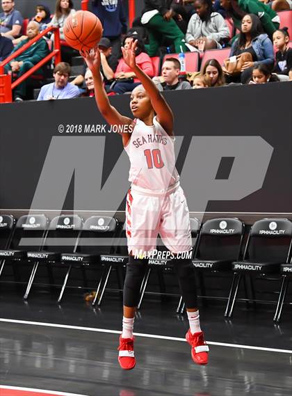 Thumbnail 3 in Mater Dei @ Redondo Union (Nike Tournament of Champions) photogallery.